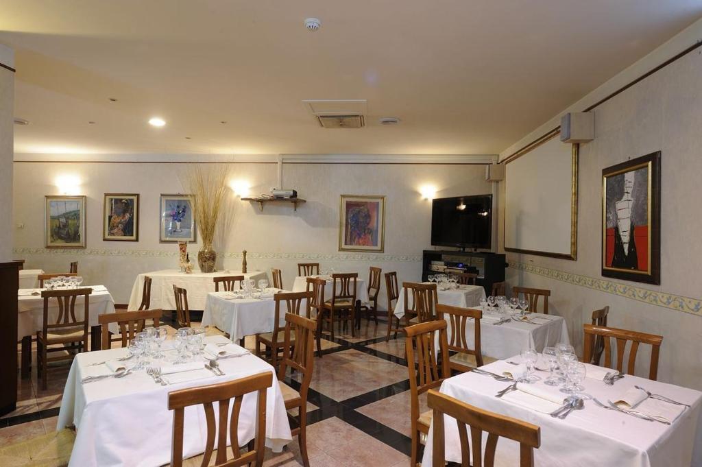 Hotel Europa Norcia Kültér fotó