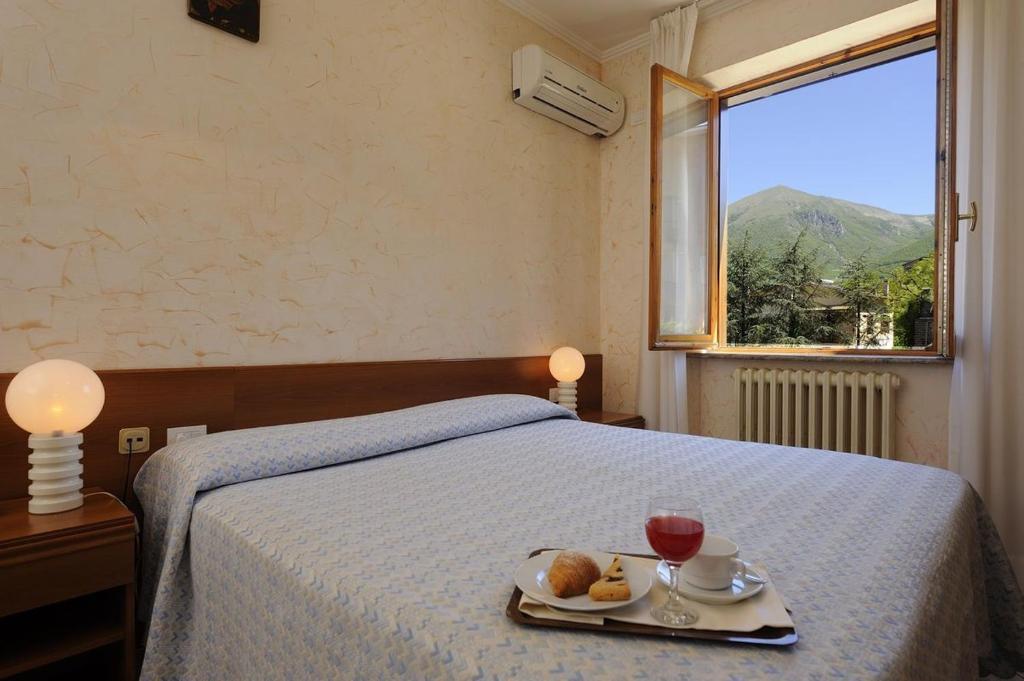 Hotel Europa Norcia Szoba fotó