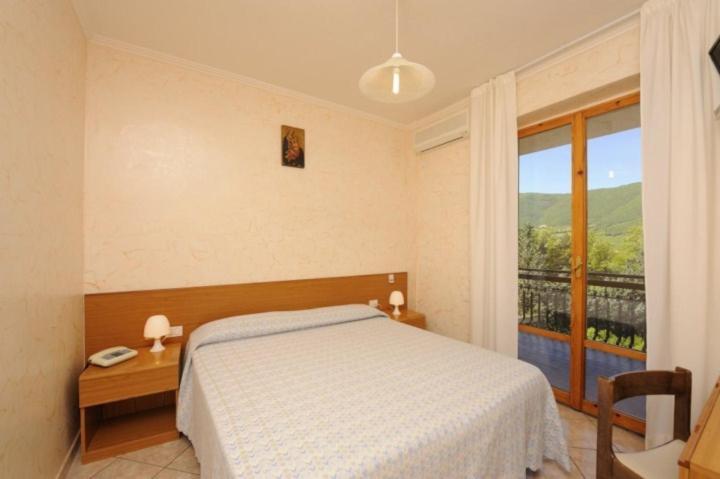 Hotel Europa Norcia Szoba fotó